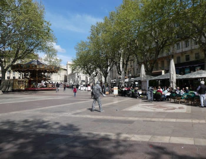 Avignon place de l'horloge