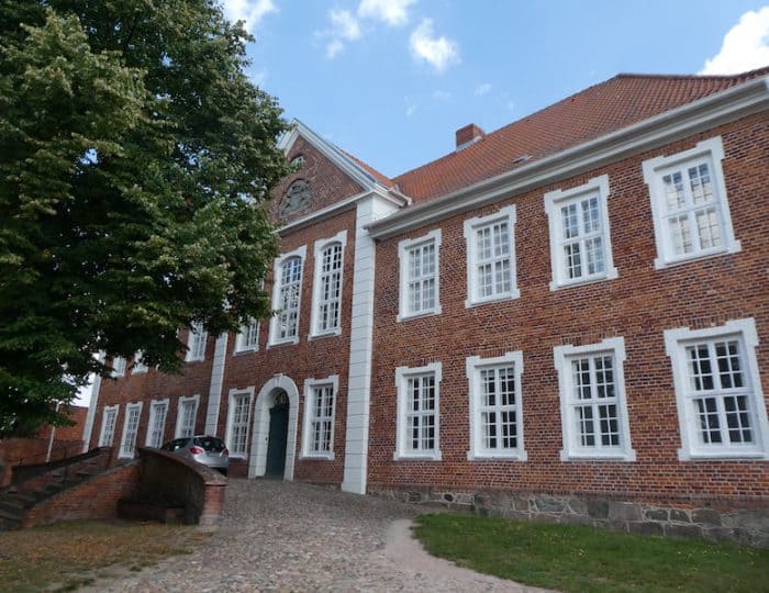 Herrenhaus1