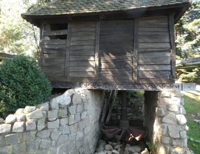 9 Löffelradmühle Serbien