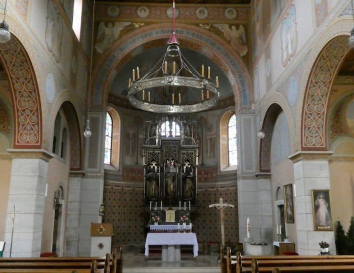 Kath.Kirche1