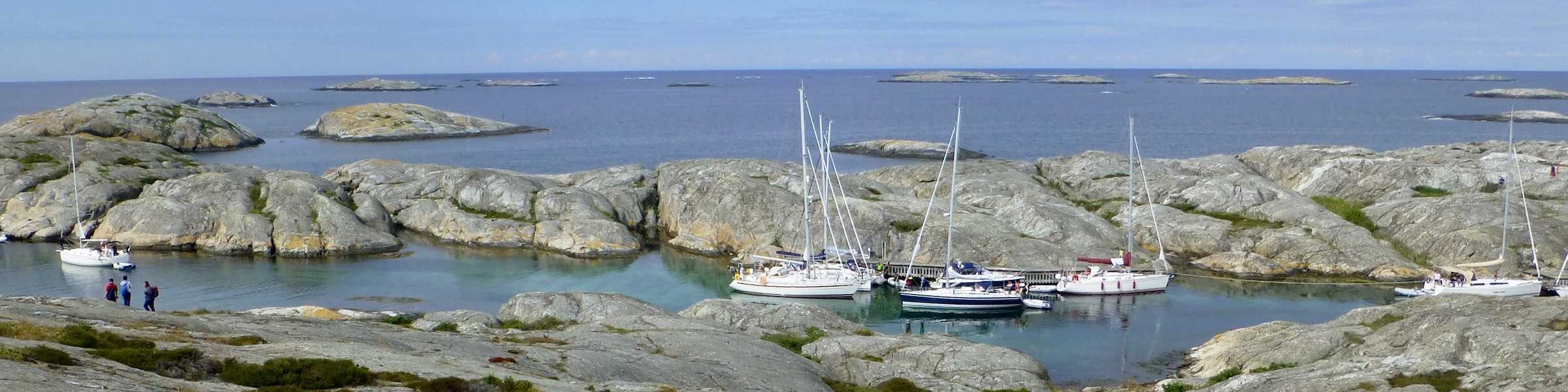 Naturhafen-auf-der-Insel-Väderoana-(Wetterinseln)-Schweden